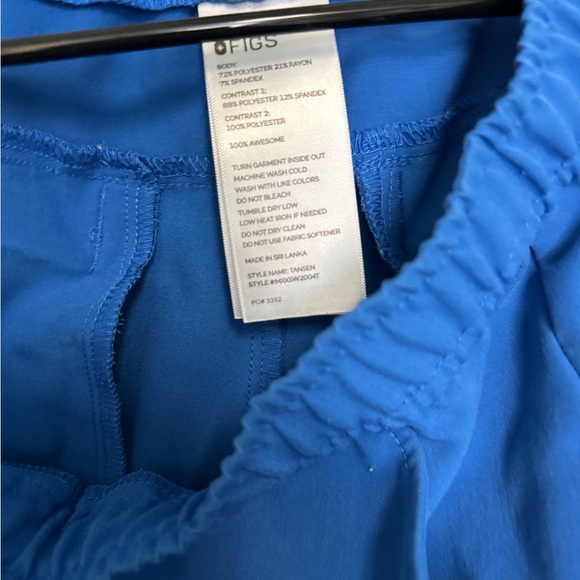 Figs Men’s Royal Blue Scrub Set XL Top/Large Bottoms - Picture 6 of 9